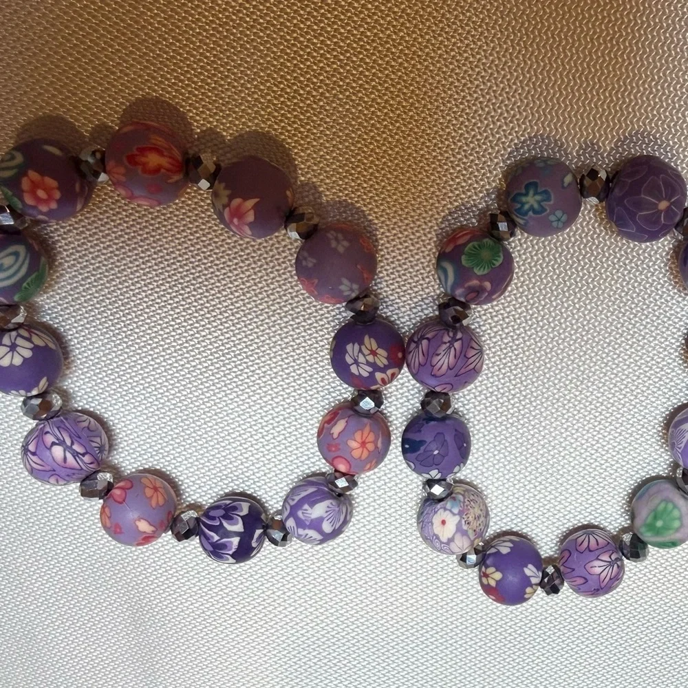 NWOT Floral Purple STRETCH Beaded Bracelets Purchased in Greece - Picture 2 of 2